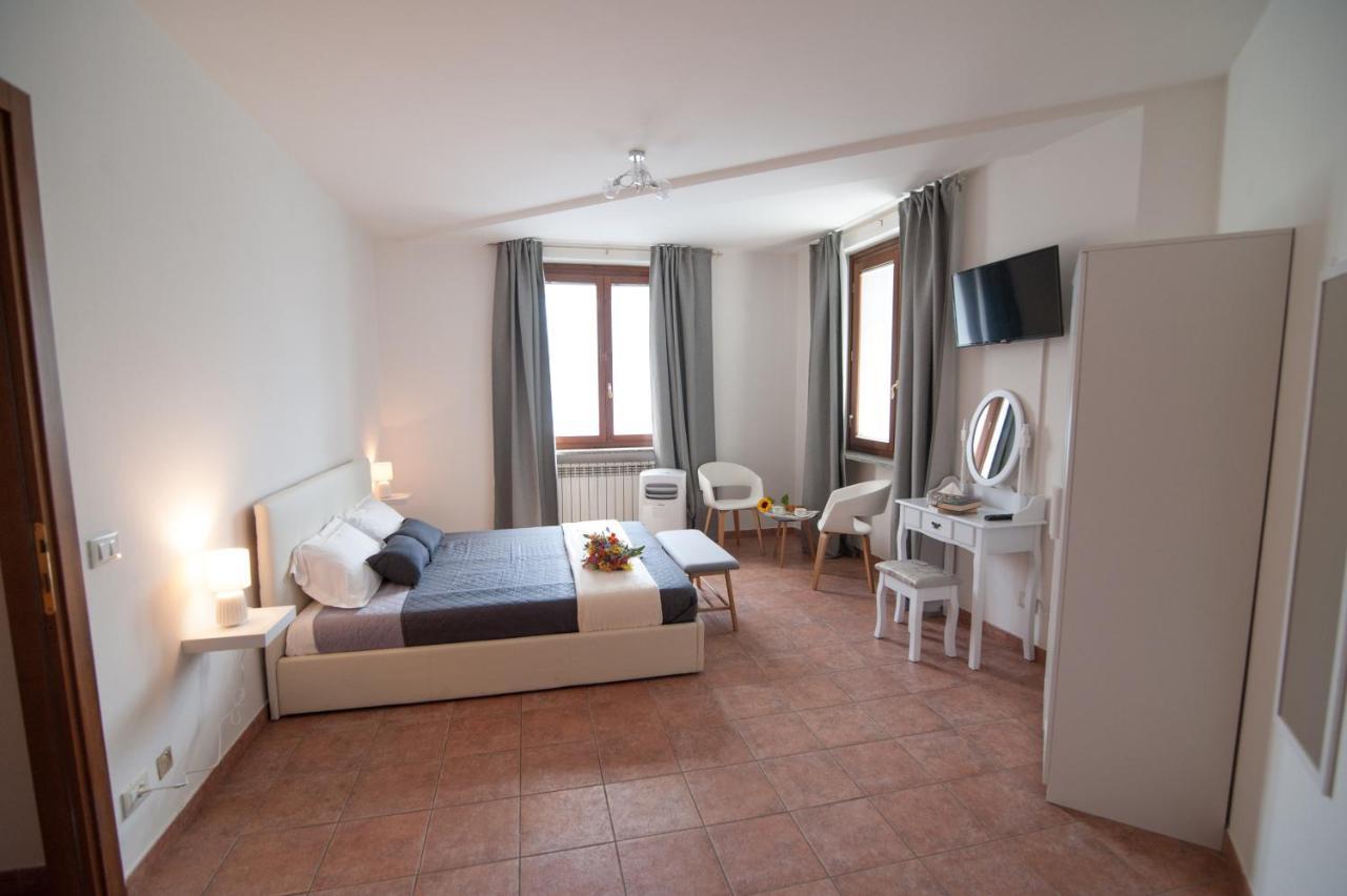 B&B Ca Del Sole แซร์ราวัลเล สกรีเวีย ภายนอก รูปภาพ
