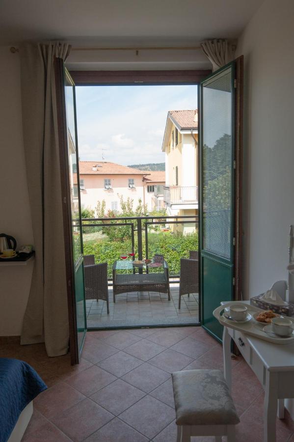 B&B Ca Del Sole แซร์ราวัลเล สกรีเวีย ภายนอก รูปภาพ