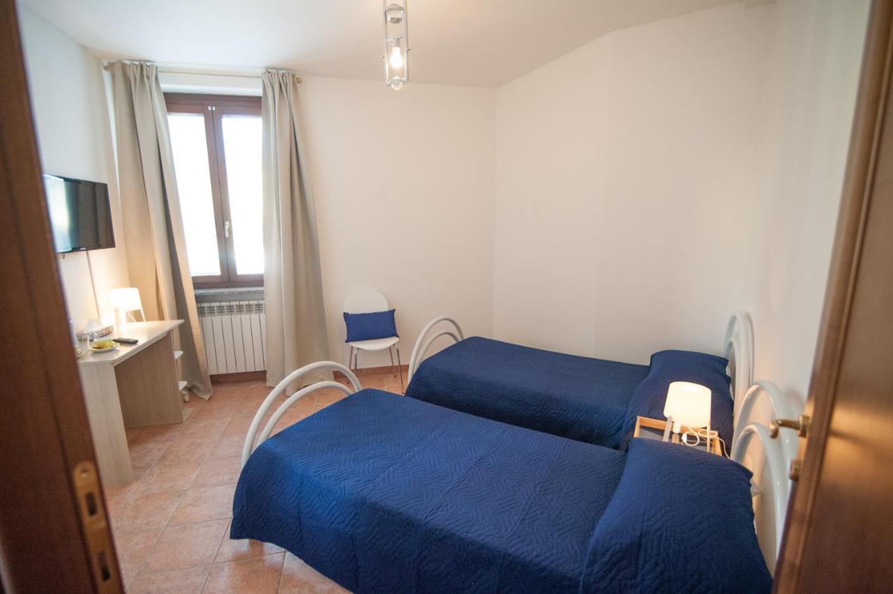 B&B Ca Del Sole แซร์ราวัลเล สกรีเวีย ภายนอก รูปภาพ